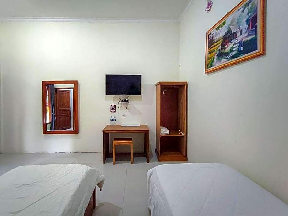 RedDoorz @ Tanakatto Homestay Waikabubak