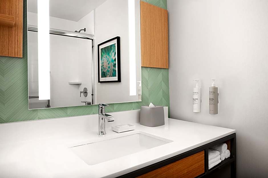 Hilton Garden Inn Solomons