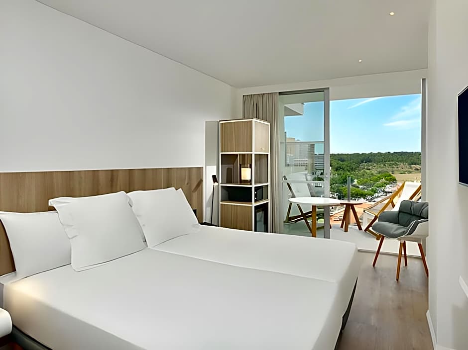 Innside Calvià Beach