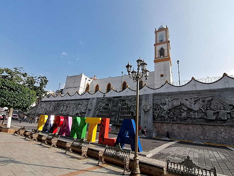 Don Luis Hostal - Sucursal Galeana - Tecolutla
