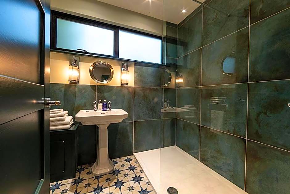 Eagle Mill Country Boutique Rooms