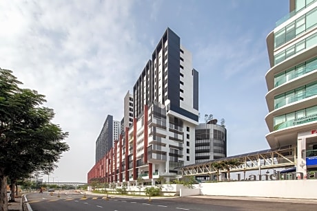 The Canvas Hotel