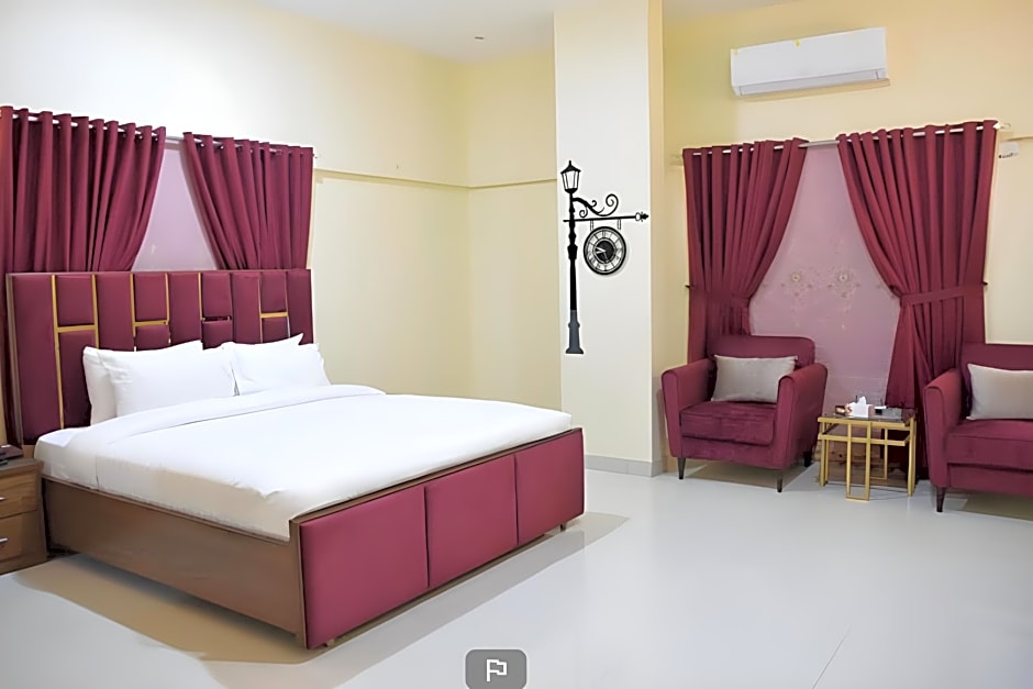 Couples Friendly Guest House