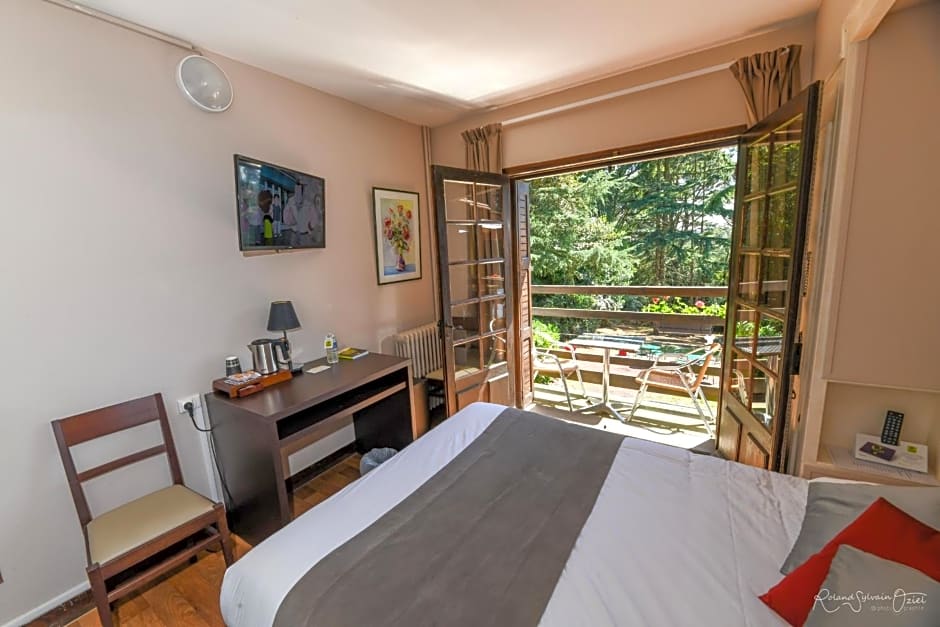 Logis Hôtel La Chaumière