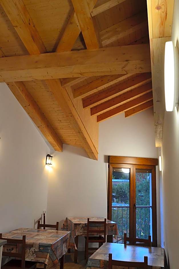 Villa de Salas Alojamientos