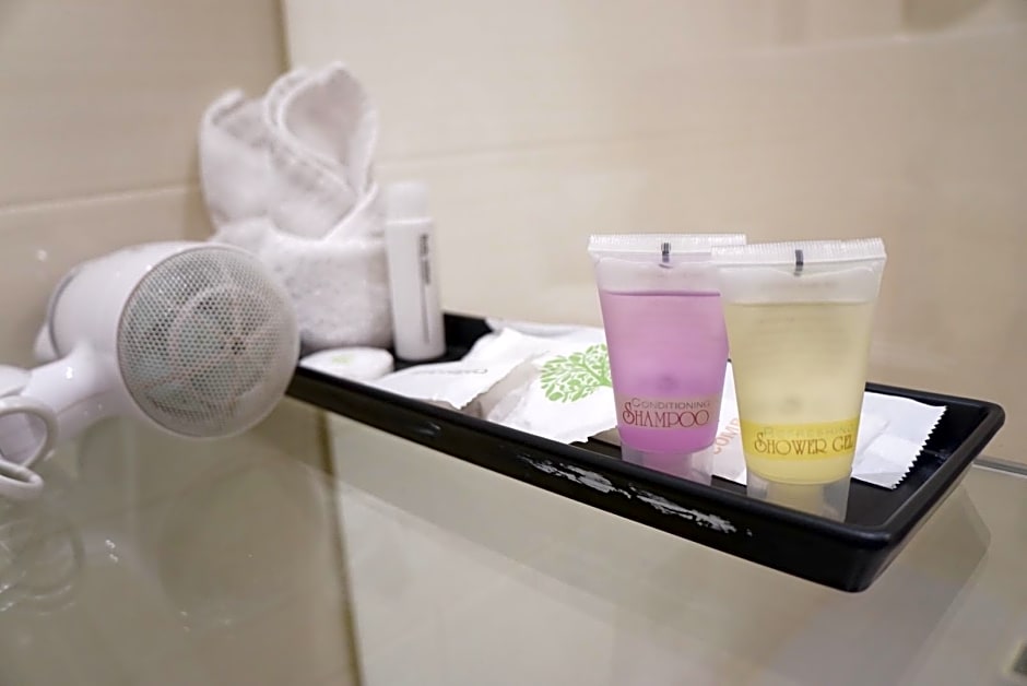 The One Residence Hotel