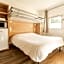 Lemon Hotel