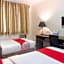 OYO 187 The Maxwell Hotel