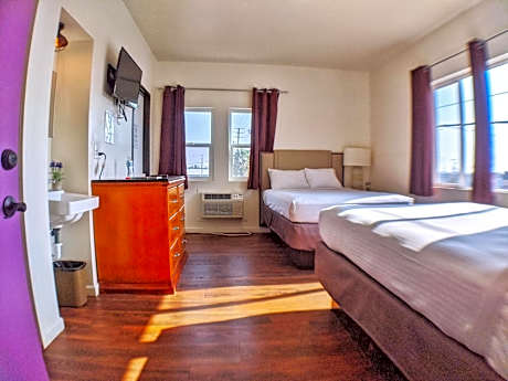 Comfort Quadruple Room