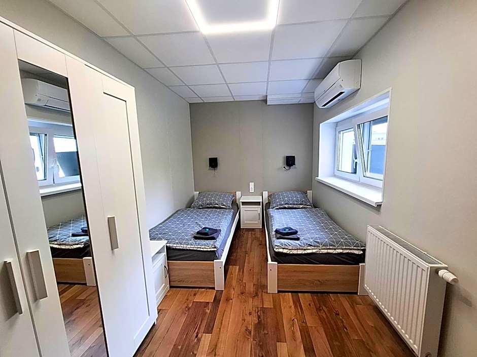 Dimael Hostel & Apartments