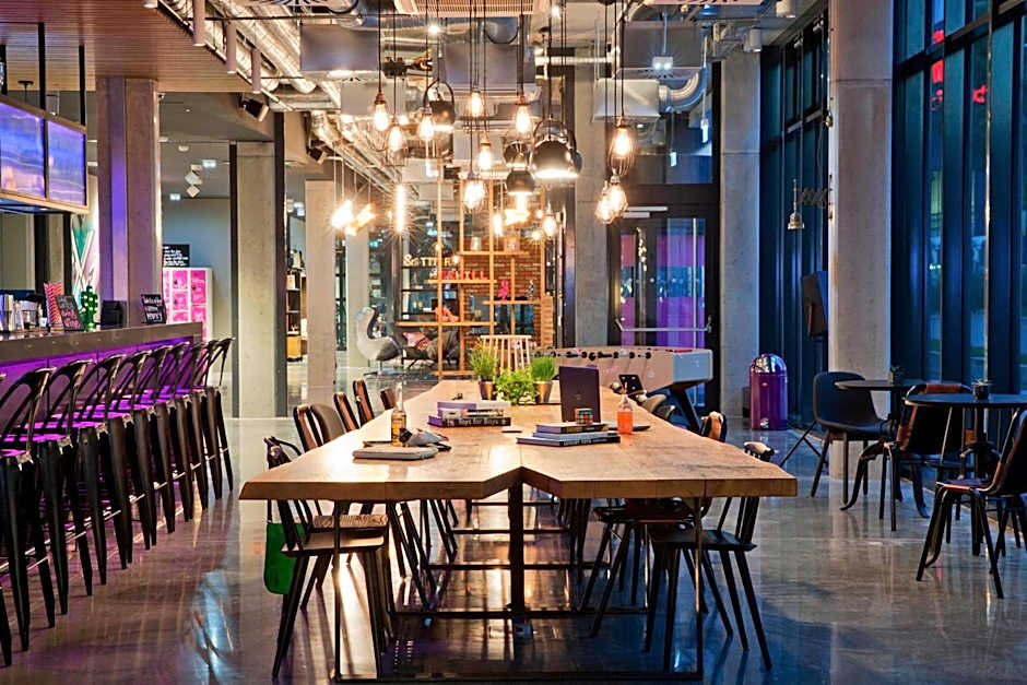 Moxy by Marriott Stuttgart Airport/Messe