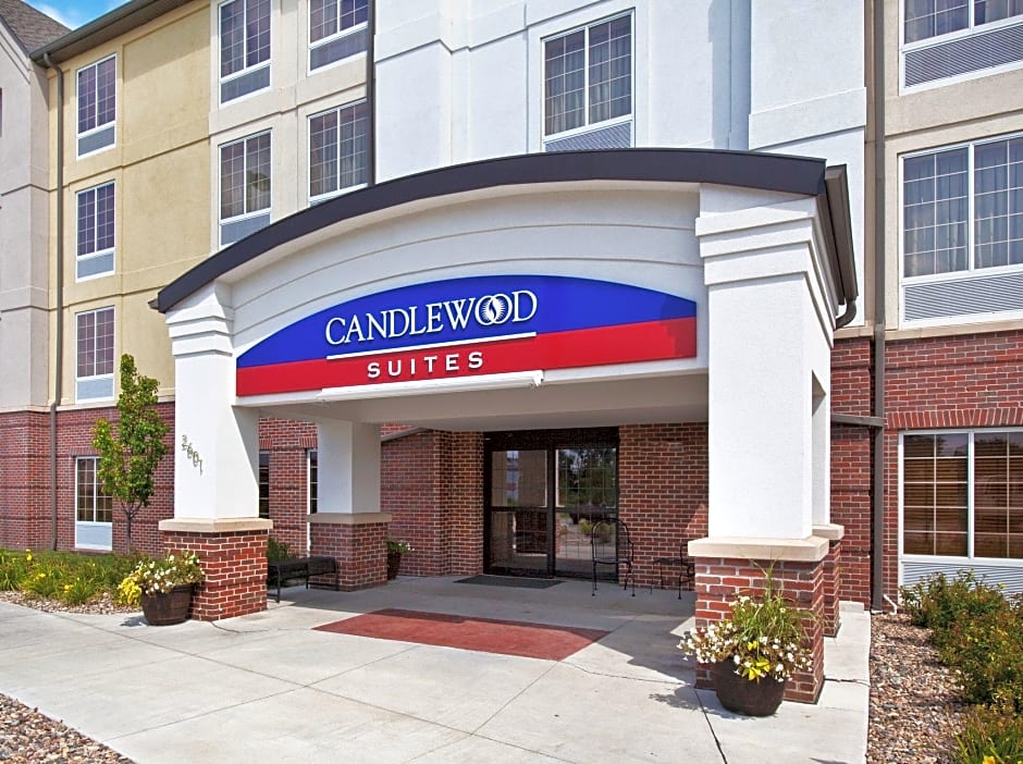 Candlewood Suites Omaha Airport