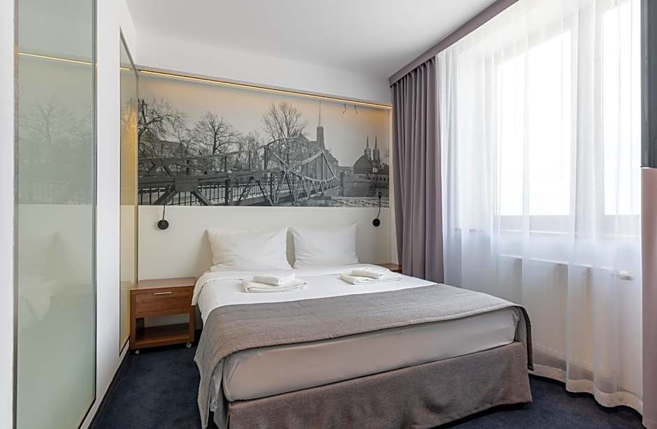 Terminal Hotel