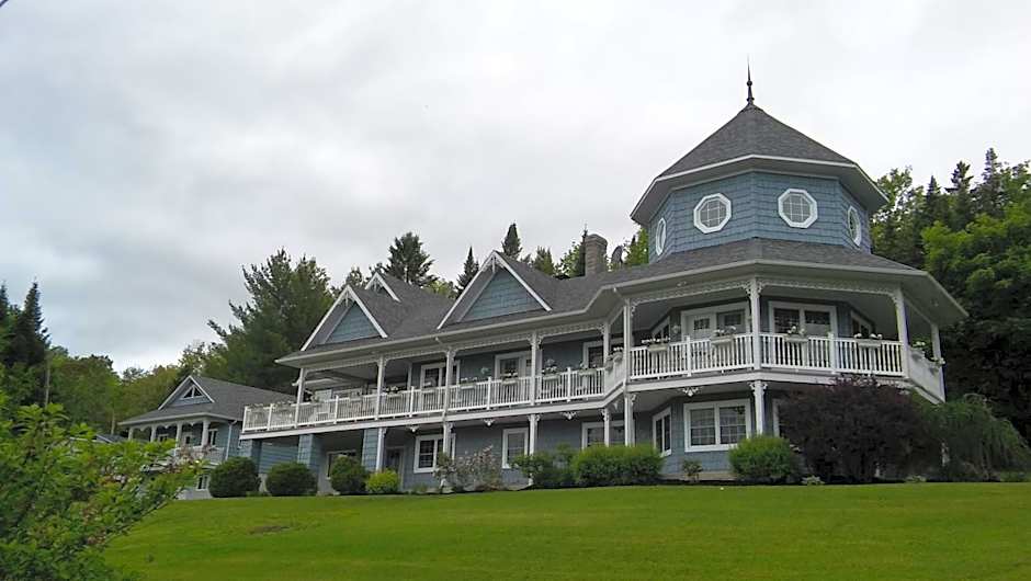 La Maison Bleue du Lac Wallace