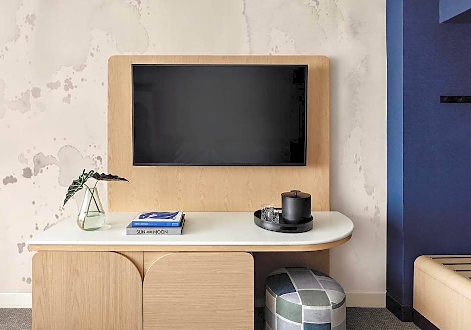 Kimpton Theta New York - Times Square By IHG