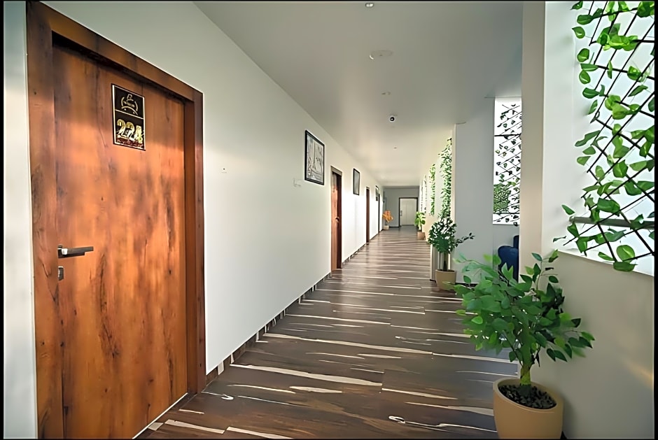 The Sky Land Hotel, Tuljapur