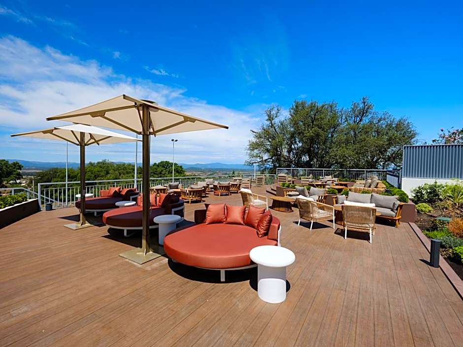 Melia Castelo Branco