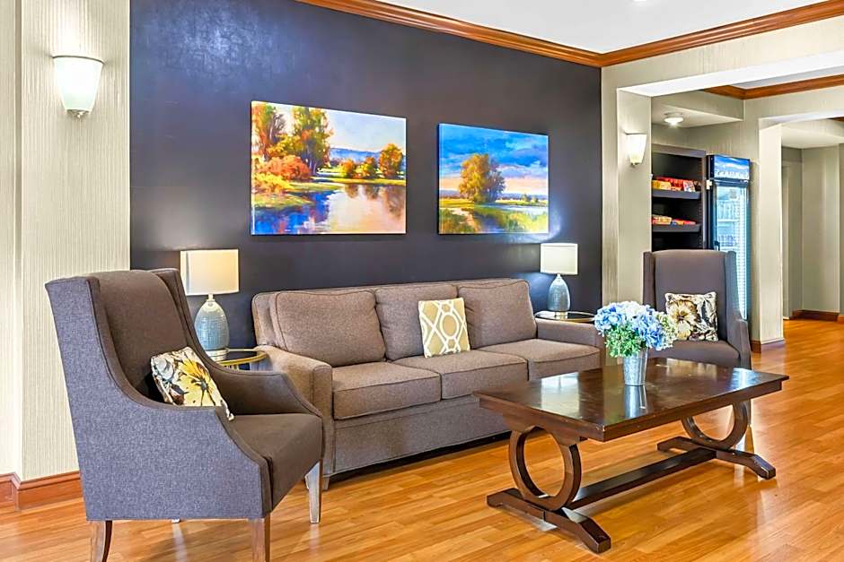 Best Western Legacy Inn & Suites Beloit/South Beloit