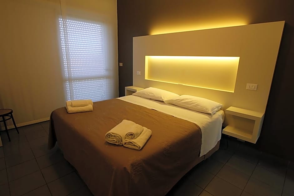 Hotel Desire'