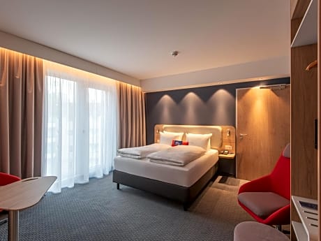 Standard Queen Room - Disability Access
