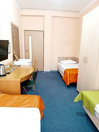 Triple Room with Shared Bathroom