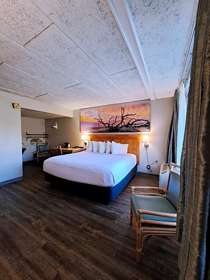 Days Inn & Suites by Wyndham Jekyll Island