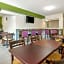 Quality Inn & Suites Leesburg Chain of Lakes