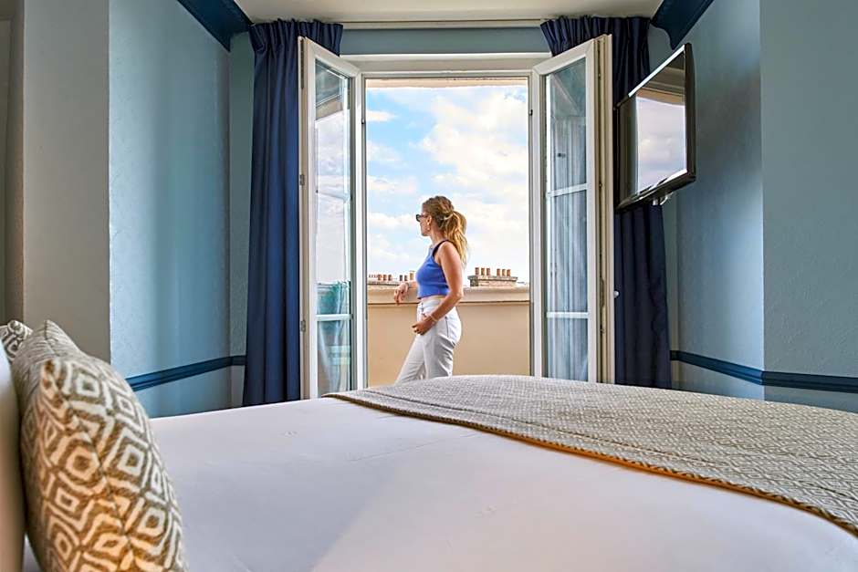 Hotel de Neuve by Happyculture