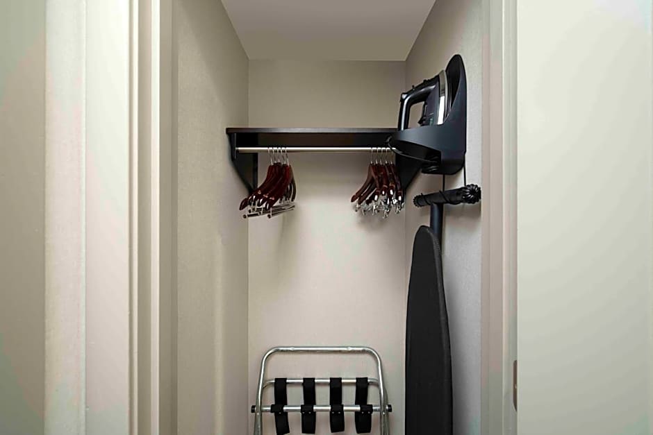Homewood Suites By Hilton Boston Logan Airport Chelsea