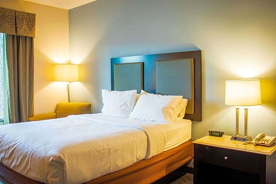 Comfort Inn & Suites Plainville-Foxboro