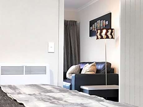 One-Bedroom Suite (3 Adults)