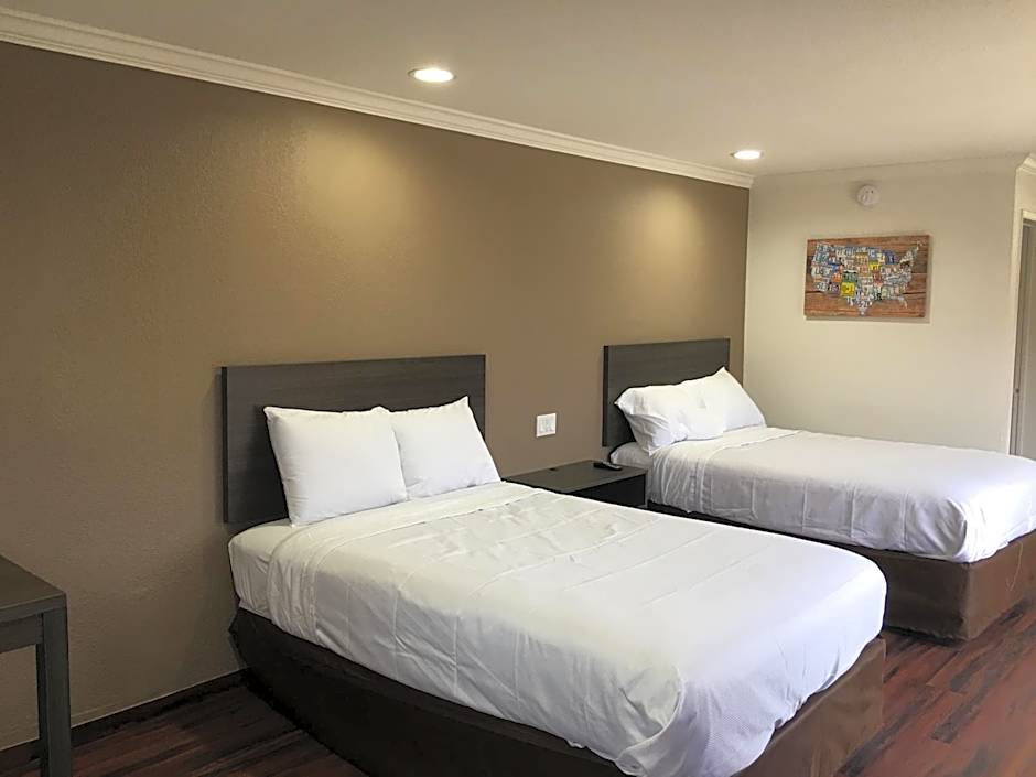 Baymont by Wyndham Bakersfield