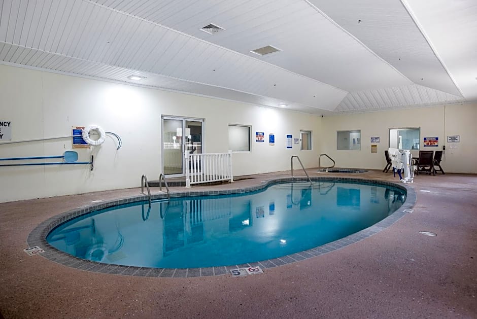 Red Roof Inn PLUS+ & Suites Savannah – I-95