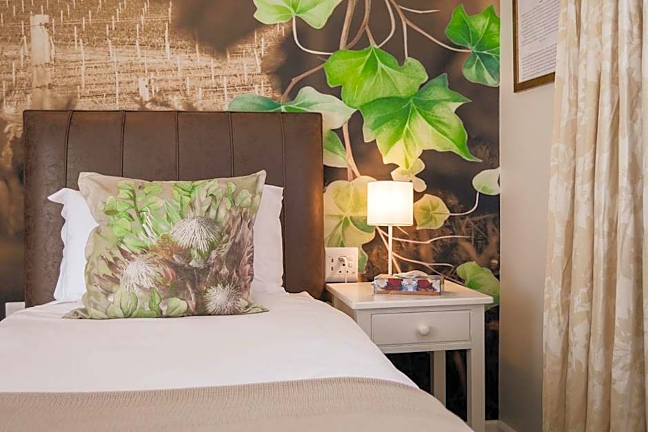 Rozenburg Guest House