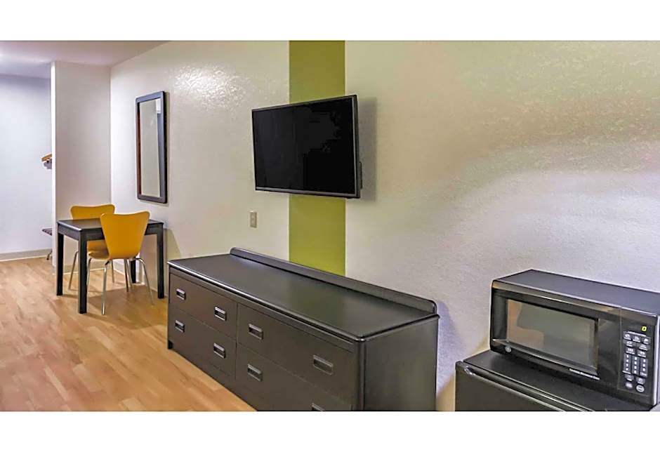 Motel 6-Augusta, KS