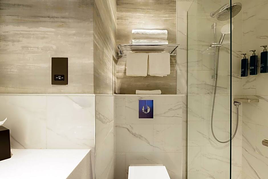 DoubleTree by Hilton Bath