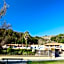 B&B Hôtel Villeneuve Loubet Village