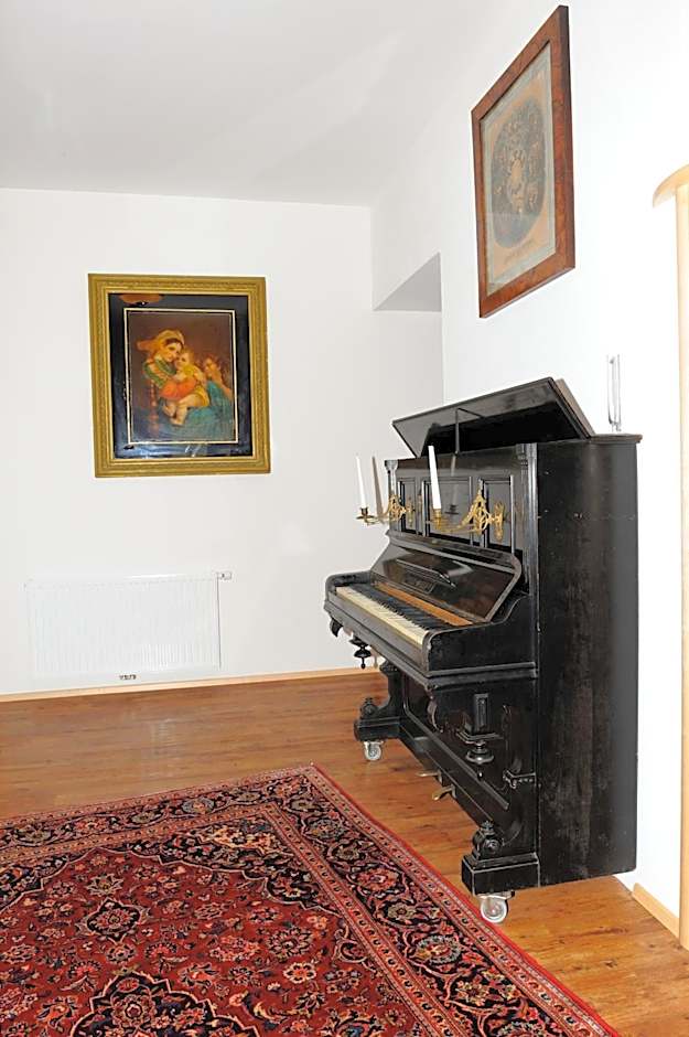 Hotel-Gasthof-Fleischerei - Zur alten Post