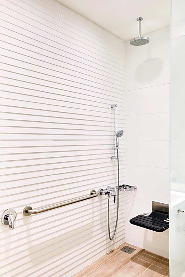 AC Hotel by Marriott® Santiago Cenco Costanera