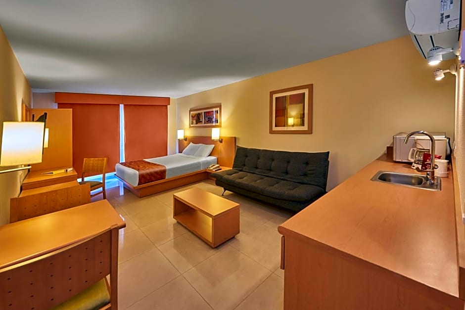 City Express by Marriott Mazatlán