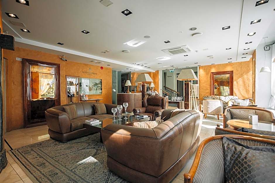 Rixwell Collection Savoy Boutique Hotel