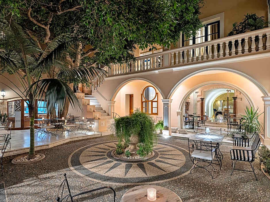 Casa Delfino Hotel & Spa