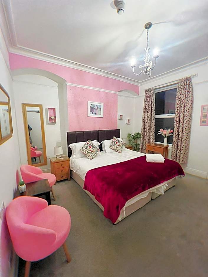 Ellies Guest House
