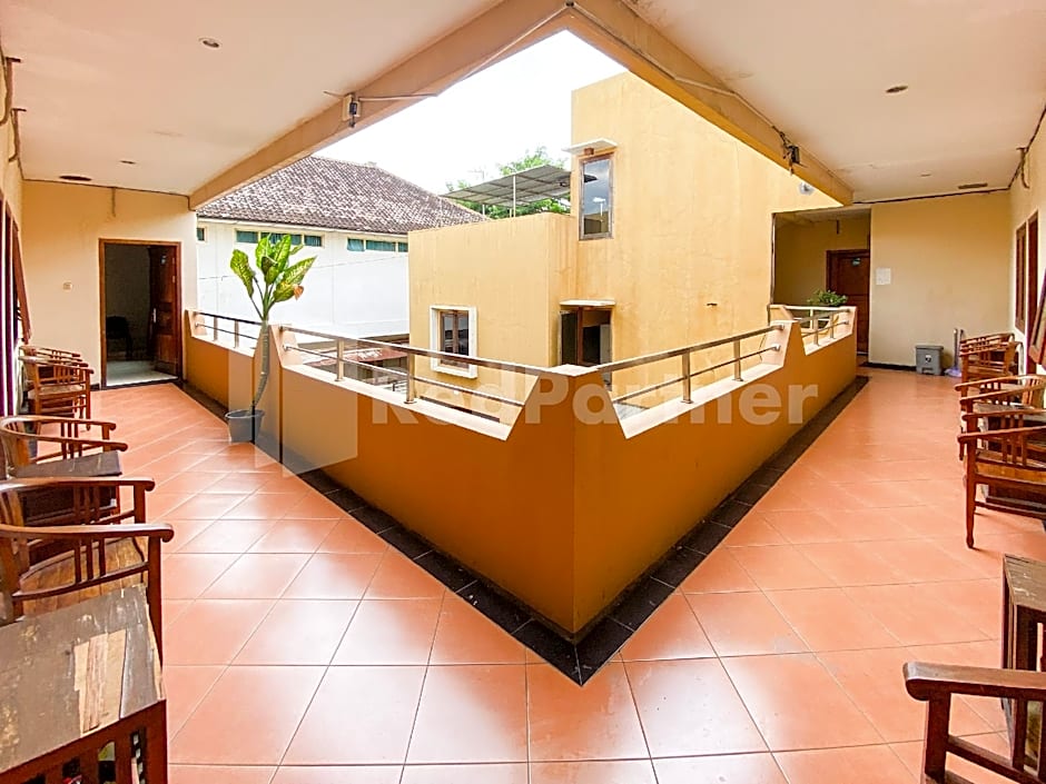 Istana Griya 2 Hotel Solo RedPartner