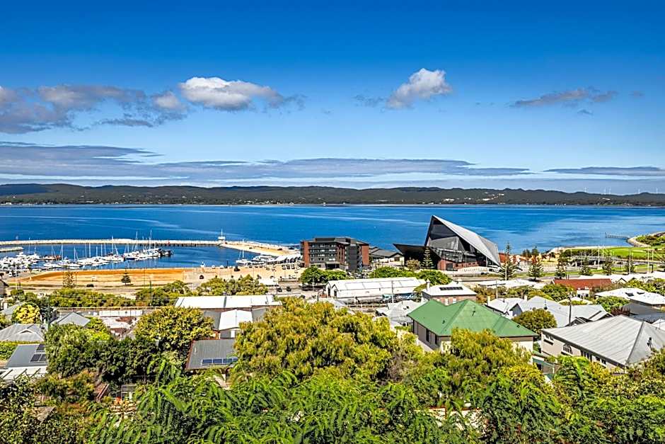 Albany Harbourside Apartments And Houses