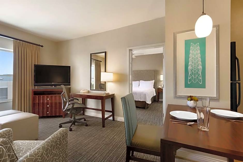 Homewood Suites by Hilton Plano - Richardson