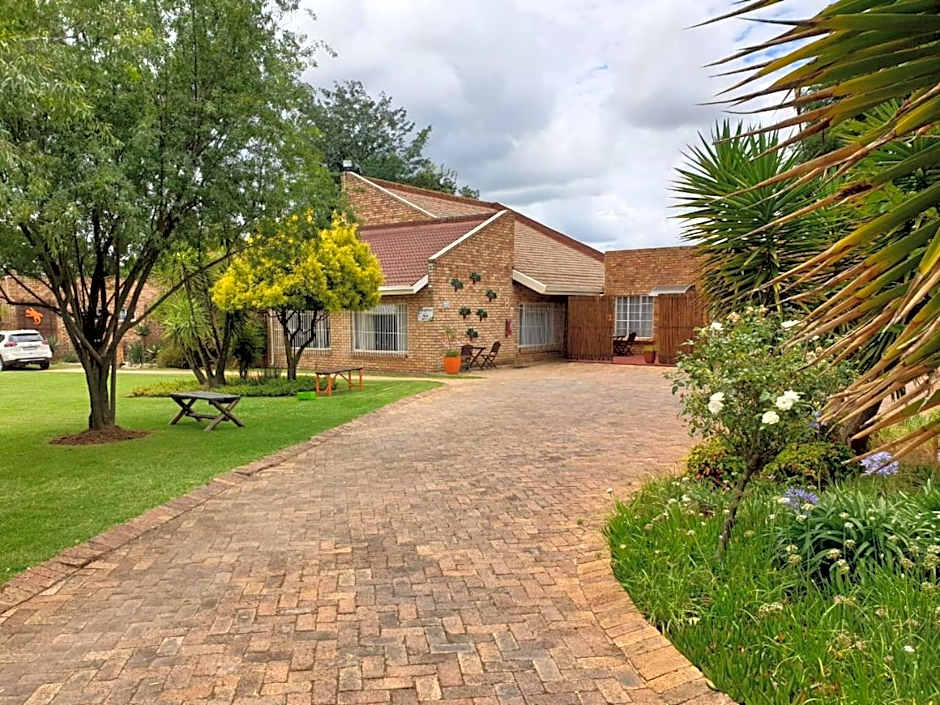 The Lazy Grape Guest Lodge & Spa