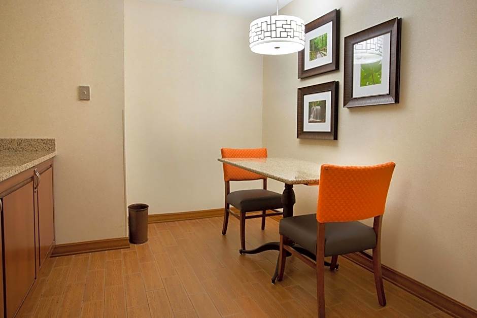 Drury Inn & Suites Columbus Grove City
