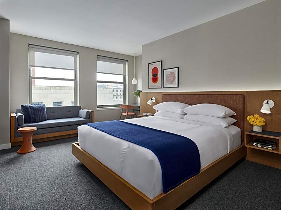 Foto 1 di 6 di Platinum 1 King Bed