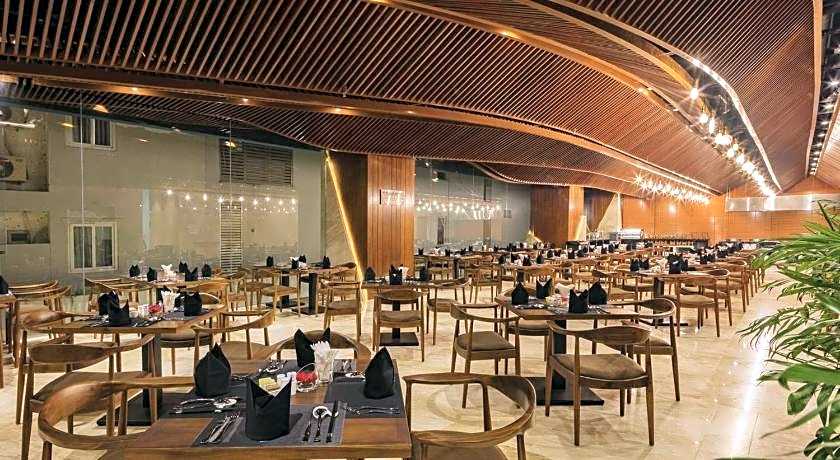 Holi Beach Hotel and Apartments